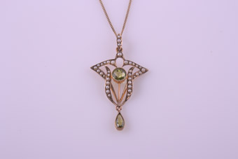15ct Rose Gold Victorian Pendant With Peridot And Seed Pearls