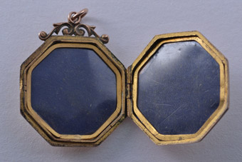 Gold Victorian Locket