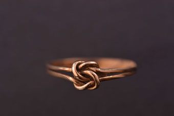 Gold Victorian Knot Ring