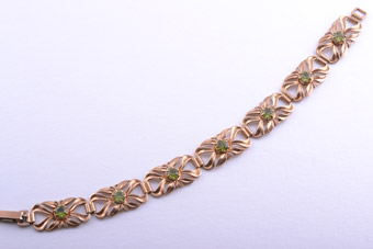 9ct Rose Gold Vintage Bracelet With Peridot