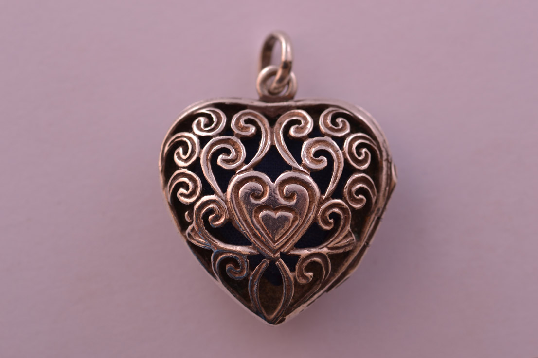 Silver Vintage Opening Heart Locket 954v22 | Amanda Appleby