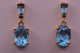 9ct Gold Drop Earrings