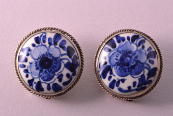 Vintage Clip On Earrings