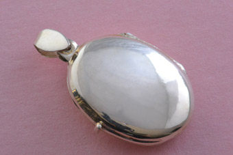 Silver Modern Locket