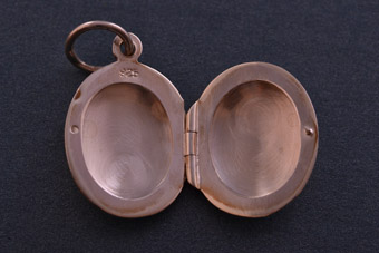 Silver Modern Locket