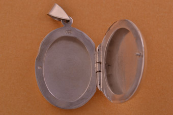 Silver Modern Locket