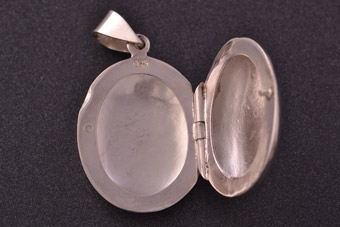 Silver Modern Locket